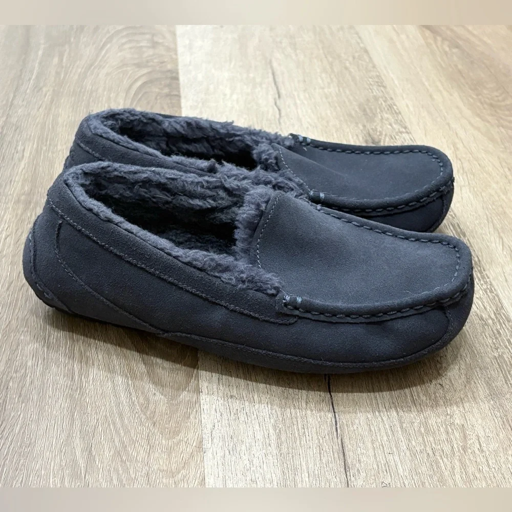 UGG Kids Ascot Slippers Grey/Blue sz 5 US
